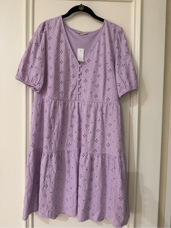 LOFT Dresses & Skirts - LOFT Lavender Eyelet Tiered Dress women’s Size Large